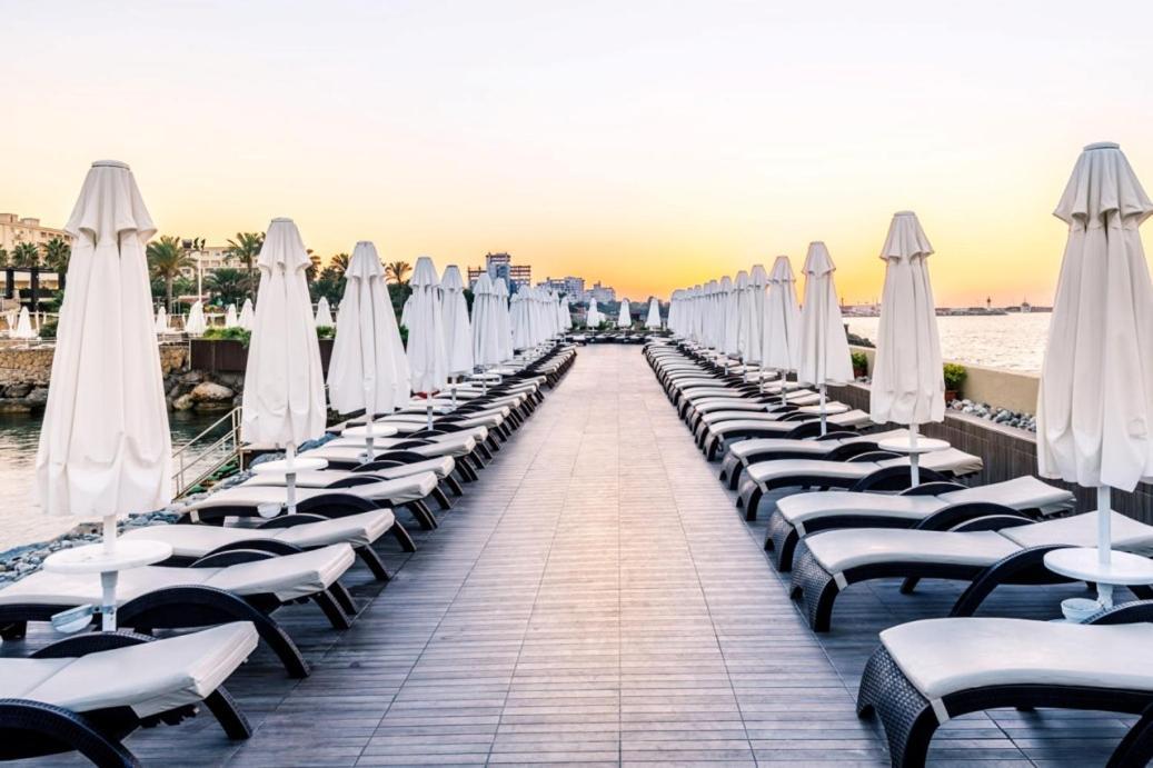 Vuni Palace Premium Hotel & Spa & Casino Beachfront Location ! Kirenia Zewnętrze zdjęcie