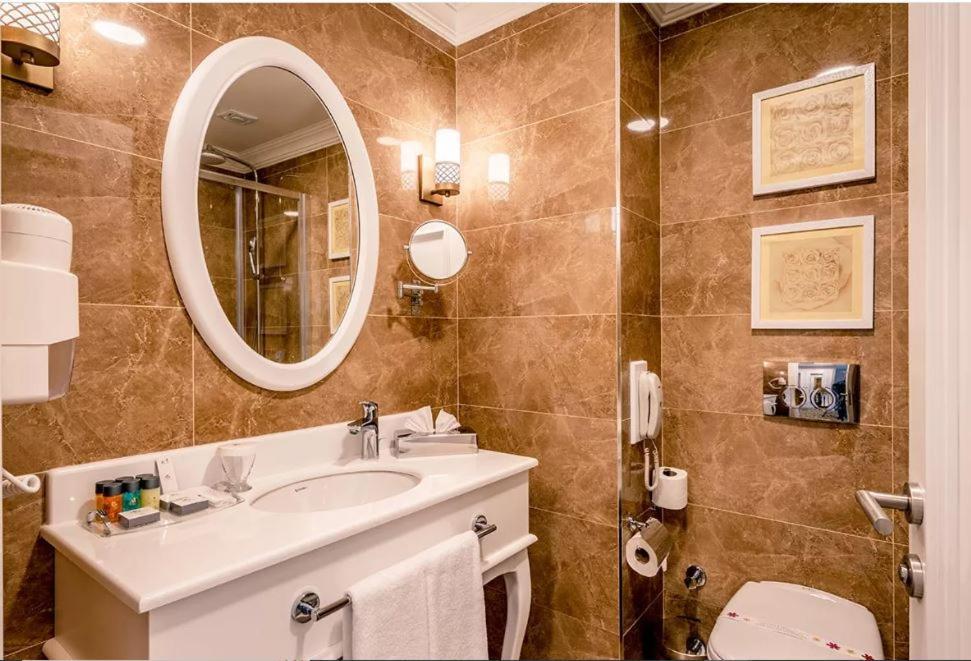 Vuni Palace Premium Hotel & Spa & Casino Beachfront Location ! Kirenia Zewnętrze zdjęcie