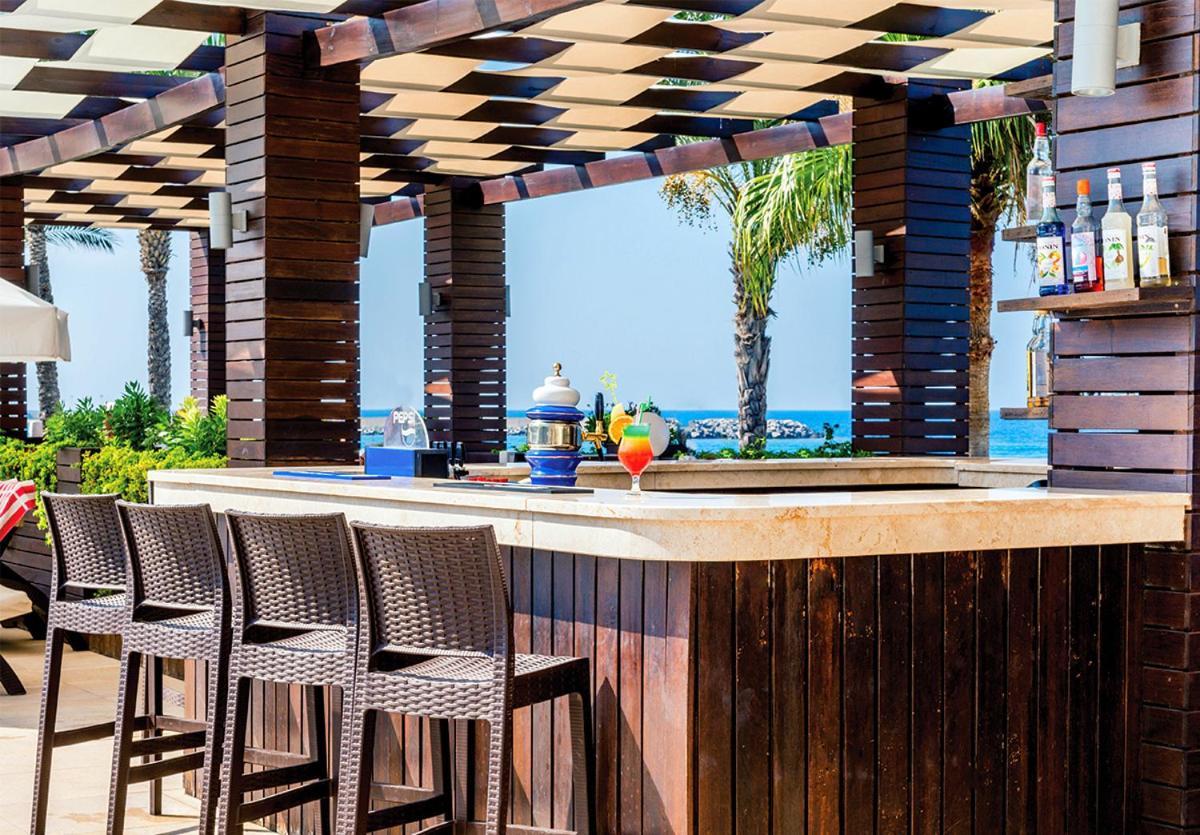 Vuni Palace Premium Hotel & Spa & Casino Beachfront Location ! Kirenia Zewnętrze zdjęcie